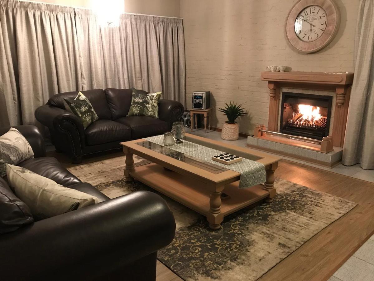Anne'S Place ポチェフストルーム エクステリア 写真